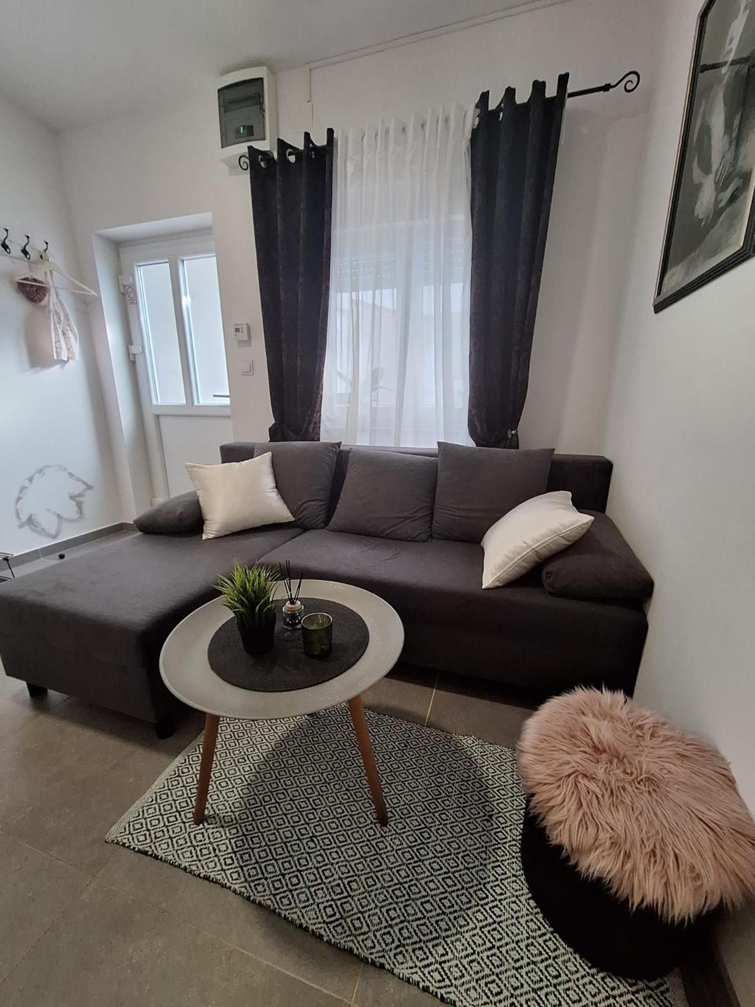 Studio Apartmani Louis I Lola Zagreb Ngoại thất bức ảnh